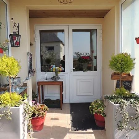 Chambres D'hotes Les Epinettes Bed & Breakfast 2*