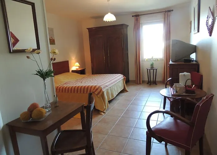Bed & Breakfast Chambres D'hotes Les Epinettes 2*