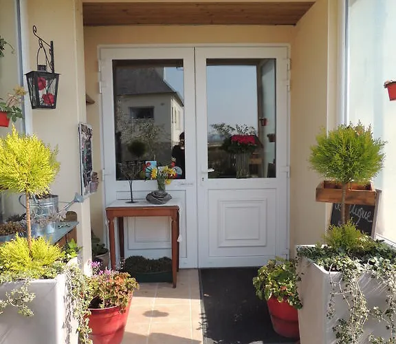 Chambres D'hotes Les Epinettes Bed & Breakfast 2*